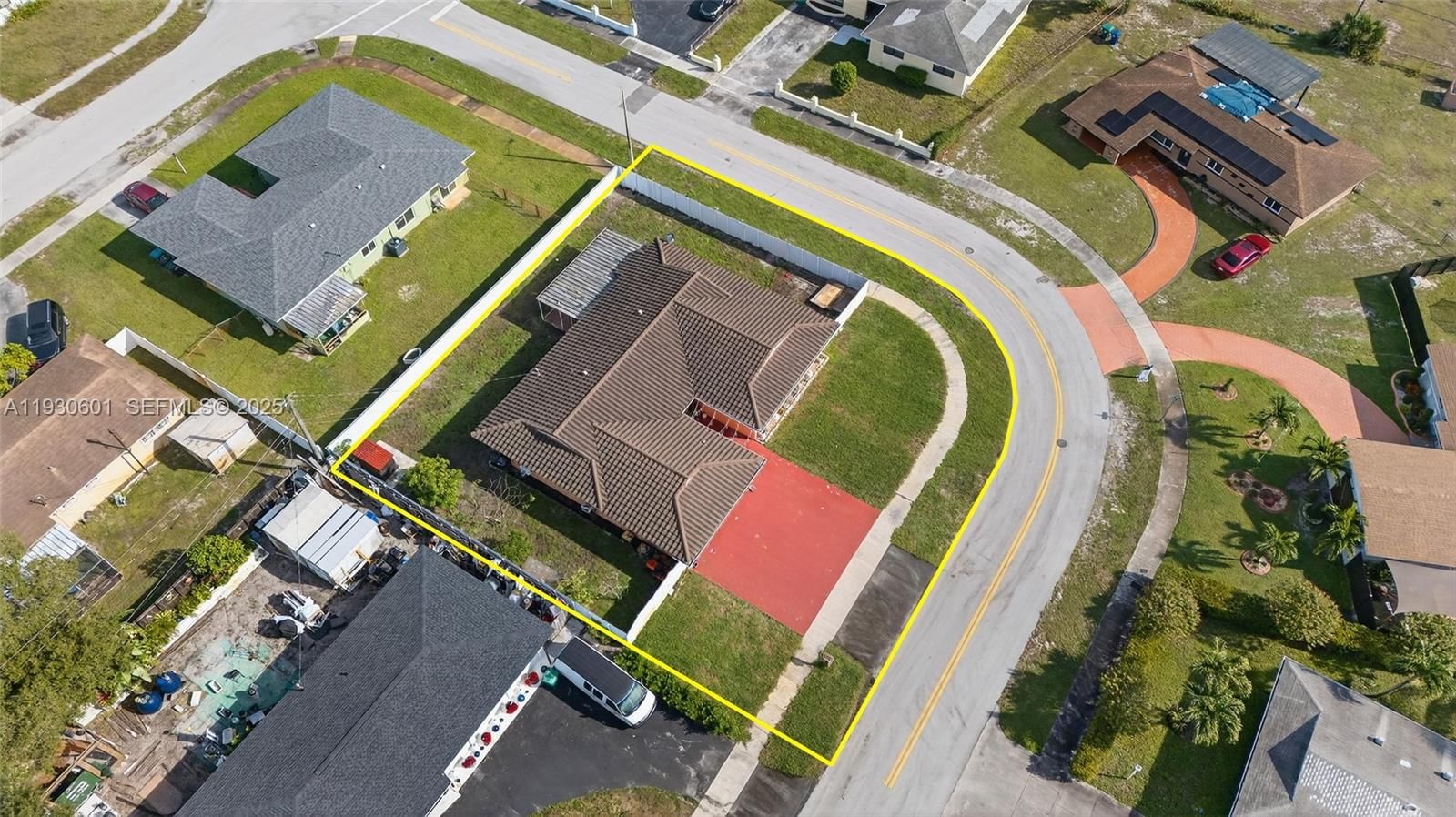 Real estate property located at 2901 185th St, Miami-dade, Carol City 4th Addn, Miami Gardens, FL