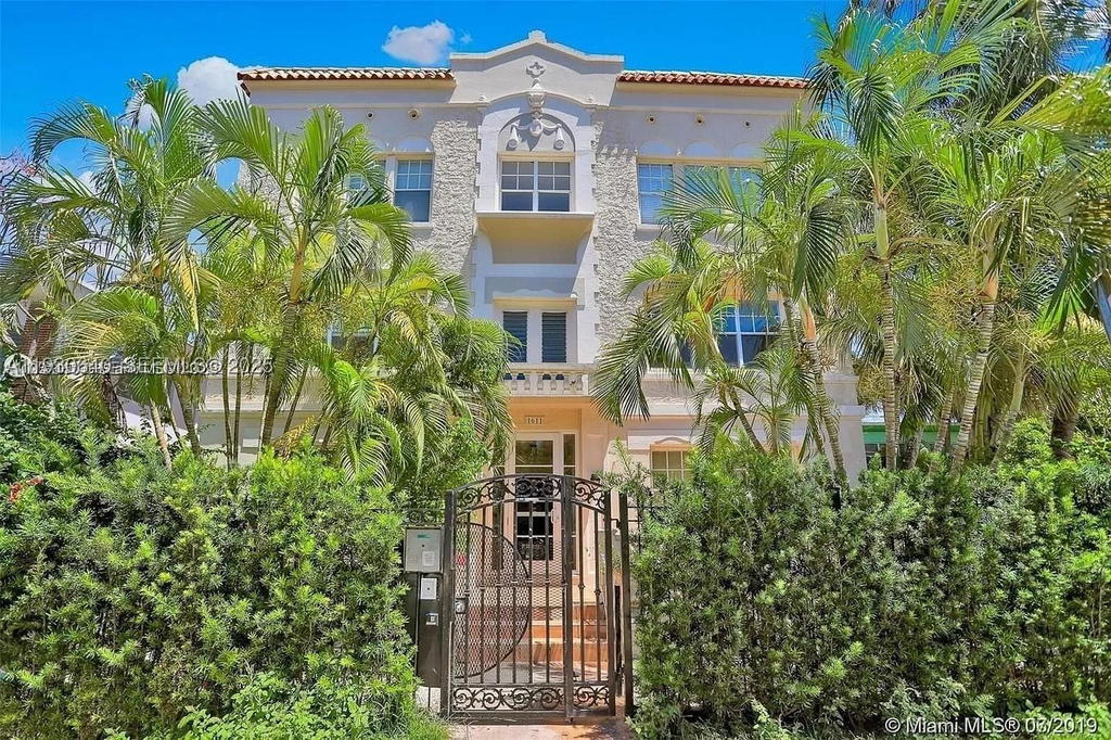 Real estate property located at 1611 Michigan Ave #21, Miami-dade, Monterrey Condo, Miami Beach, FL