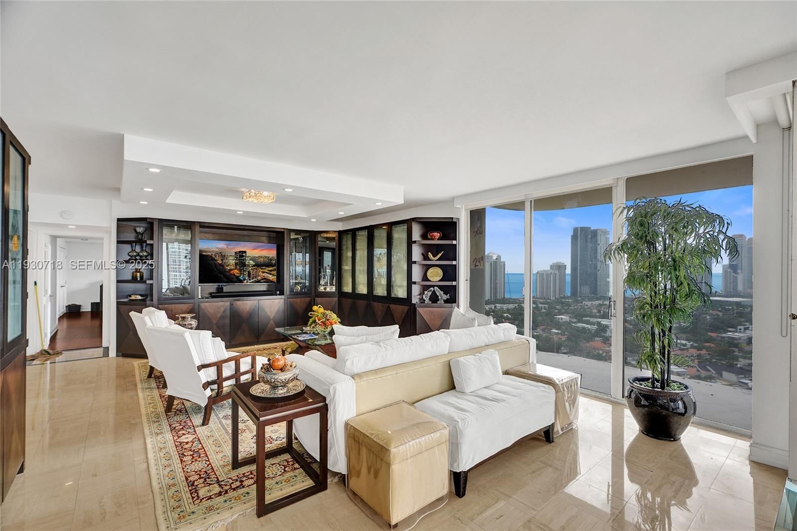Real estate property located at 19355 Turnberry Way #26E, Miami-dade, Turnberry Towers Condo, Aventura, FL