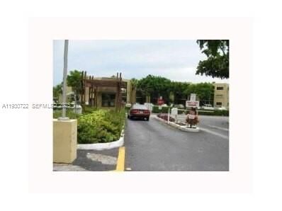 Real estate property located at 8075 107 AV #210, Miami-dade, The Horizons Condo #7, Miami, FL