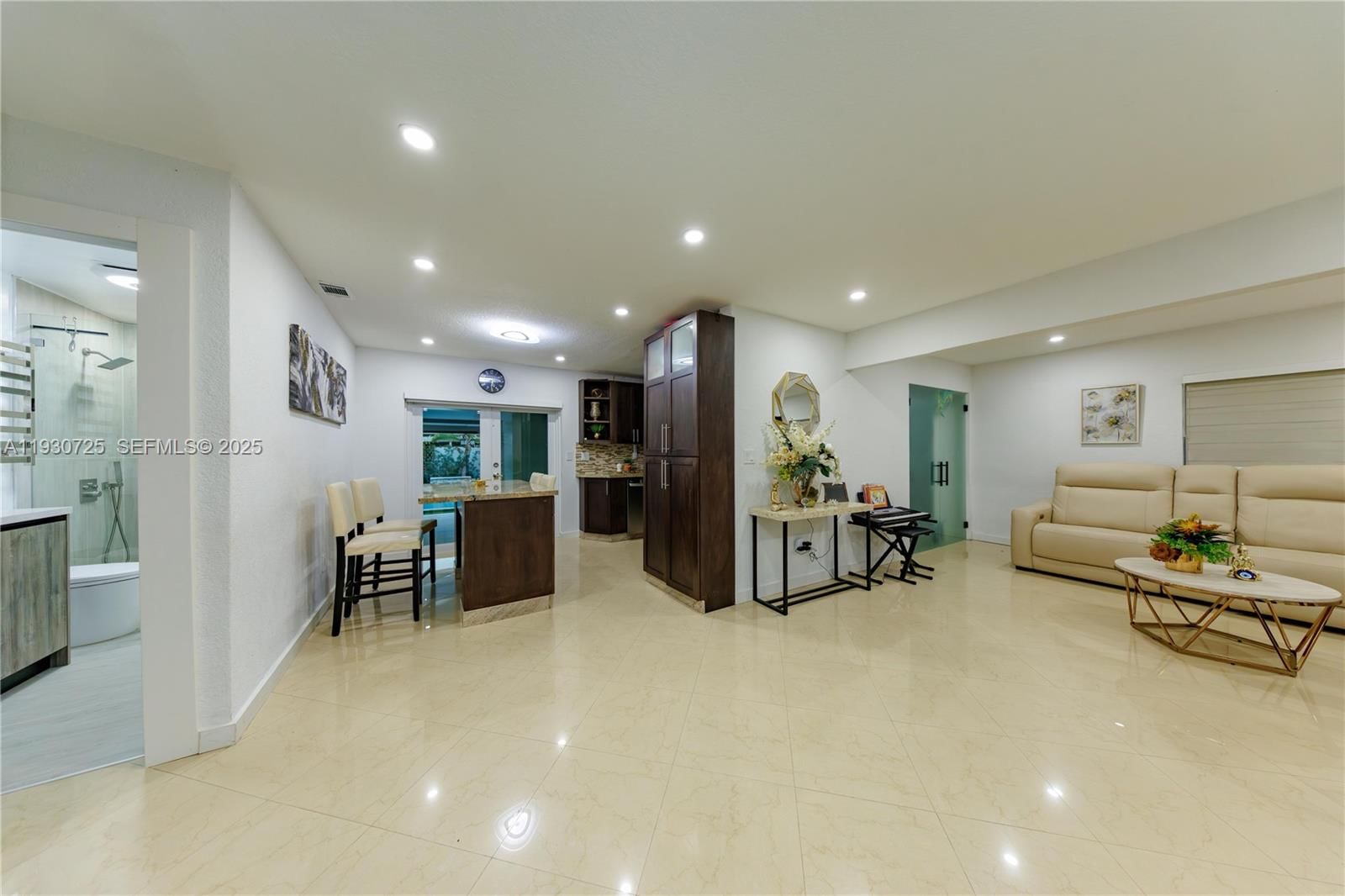 Real estate property located at 4360 205th St, Miami-dade, Starlight, Miami Gardens, FL