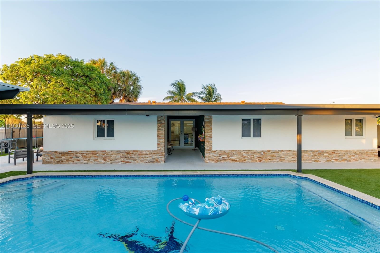 Real estate property located at 4360 205th St, Miami-dade, Starlight, Miami Gardens, FL