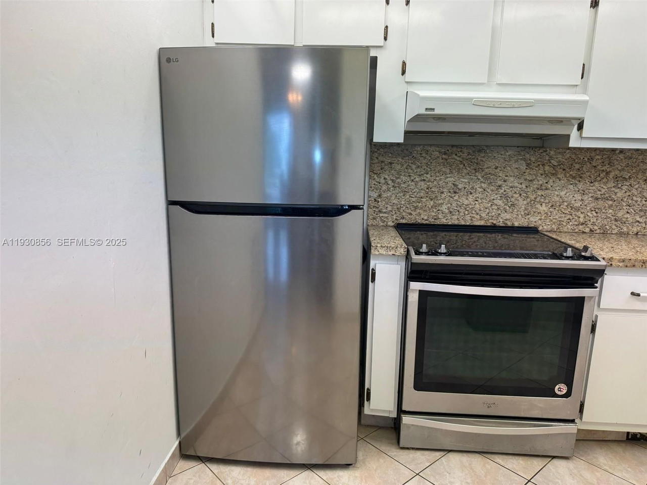 Real estate property located at 201 180 th Dr #114, Miami-dade, The Isles Condo, Sunny Isles Beach, FL