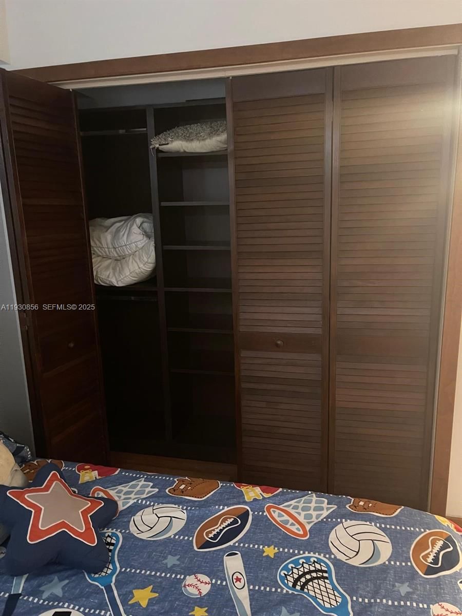 Real estate property located at 201 180 th Dr #114, Miami-dade, The Isles Condo, Sunny Isles Beach, FL