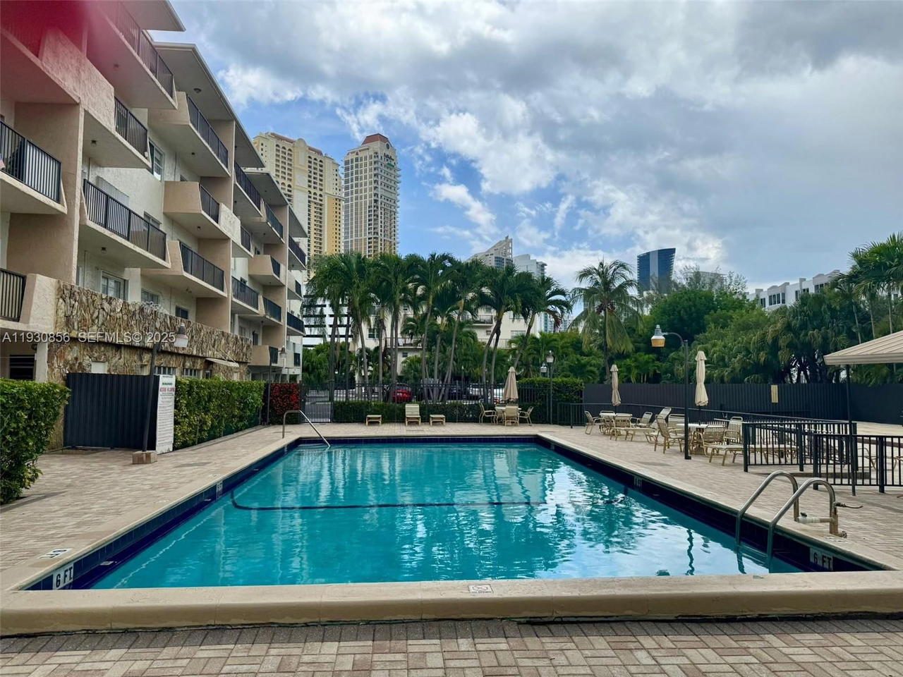 Real estate property located at 201 180 th Dr #114, Miami-dade, The Isles Condo, Sunny Isles Beach, FL