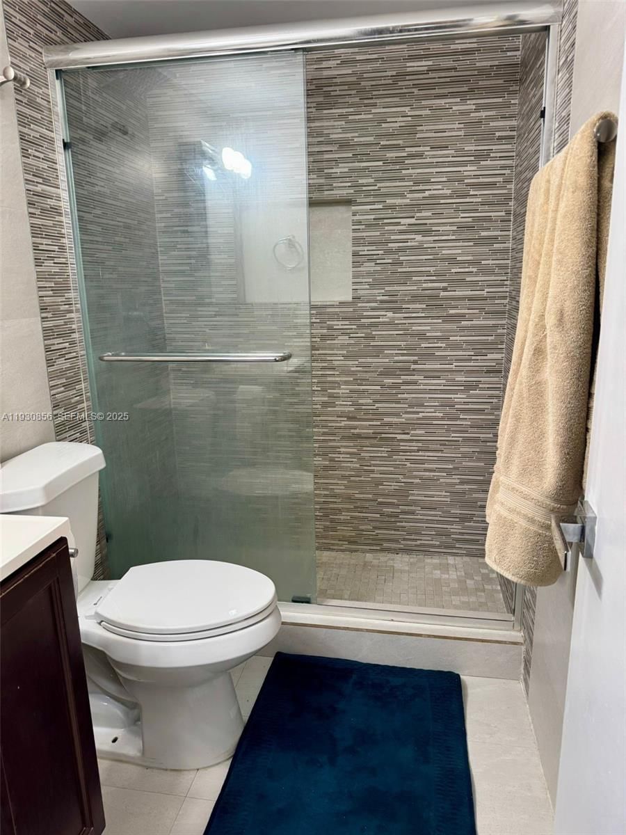 Real estate property located at 201 180 th Dr #114, Miami-dade, The Isles Condo, Sunny Isles Beach, FL