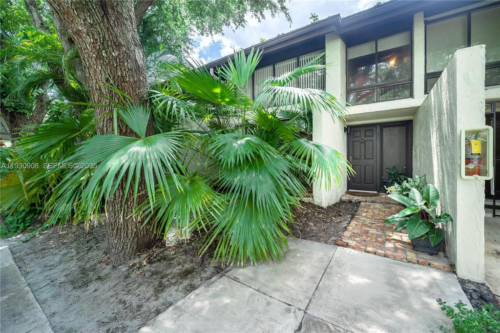 Real estate property located at 19212 25th Ave #283D, Miami-dade, Riverwood Sec 3, Miami, FL