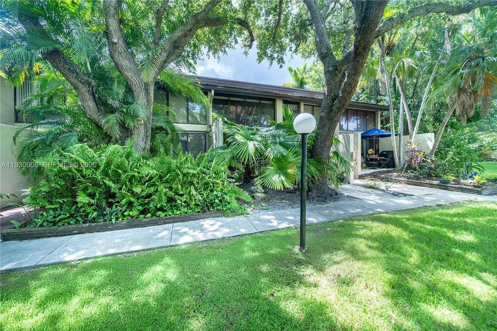 Real estate property located at 19212 25th Ave #283D, Miami-dade, Riverwood Sec 3, Miami, FL
