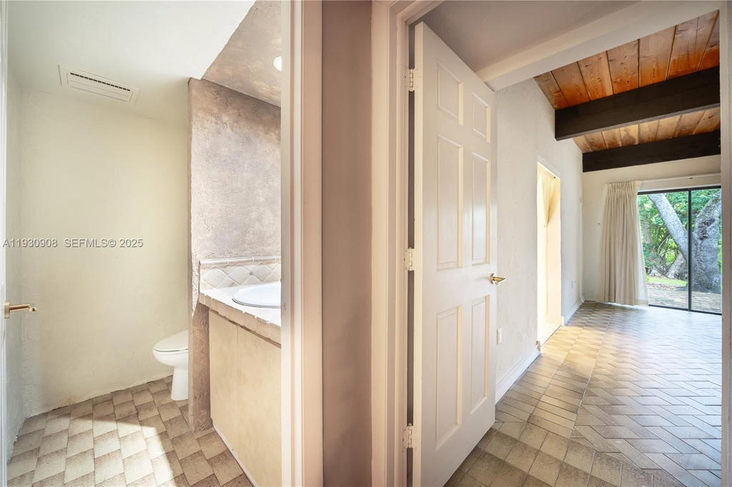 Real estate property located at 19212 25th Ave #283D, Miami-dade, Riverwood Sec 3, Miami, FL