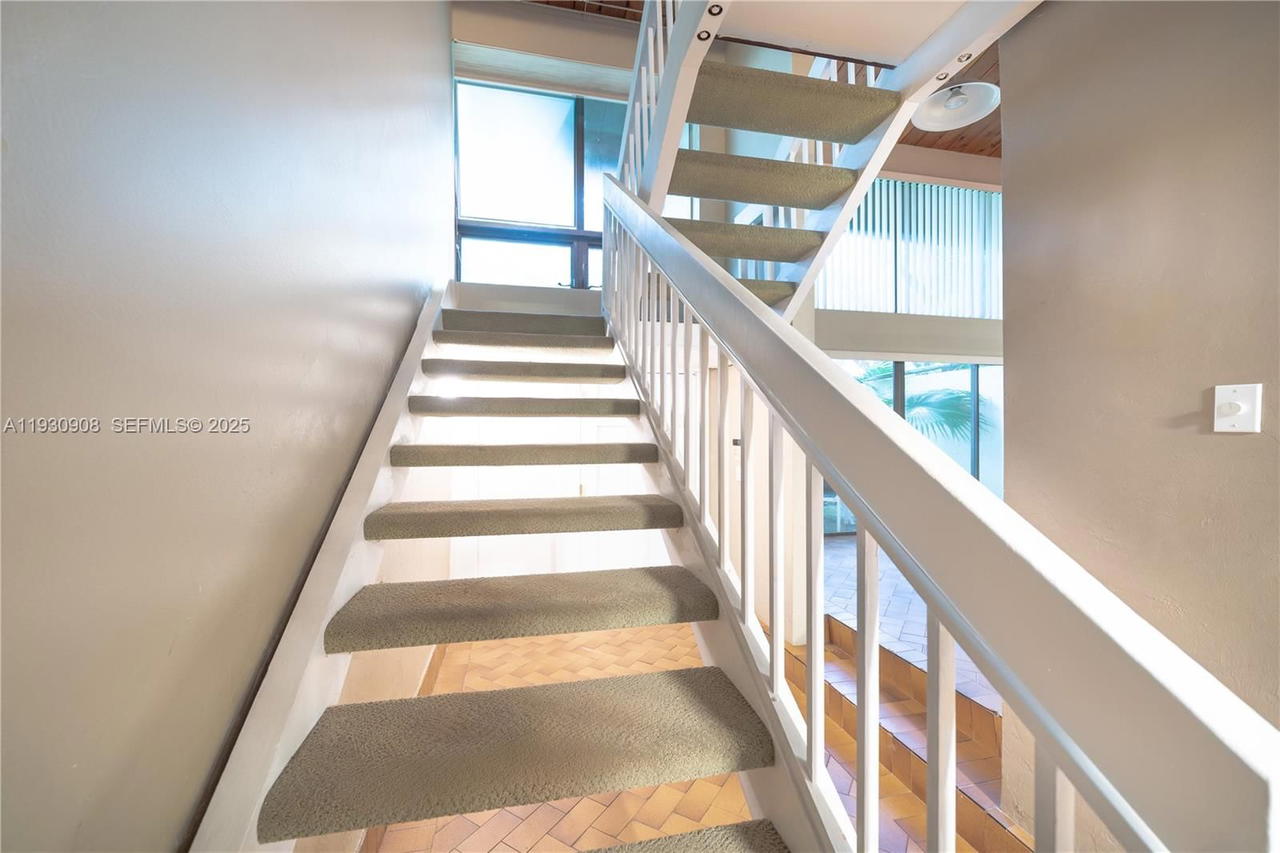 Real estate property located at 19212 25th Ave #283D, Miami-dade, Riverwood Sec 3, Miami, FL