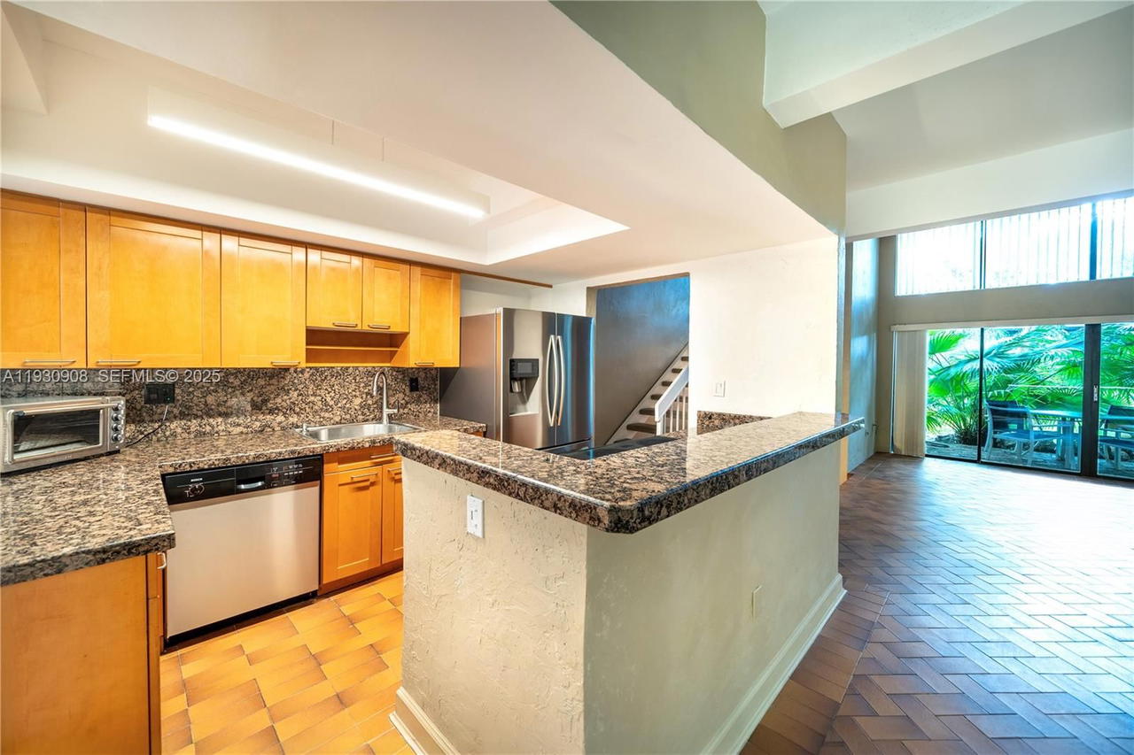 Real estate property located at 19212 25th Ave #283D, Miami-dade, Riverwood Sec 3, Miami, FL