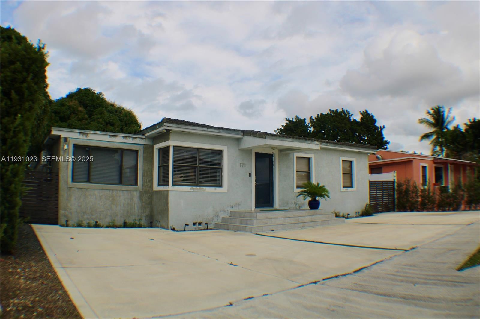 Real estate property located at 171 56th St, Miami-dade, Robins Villas, Hialeah, FL