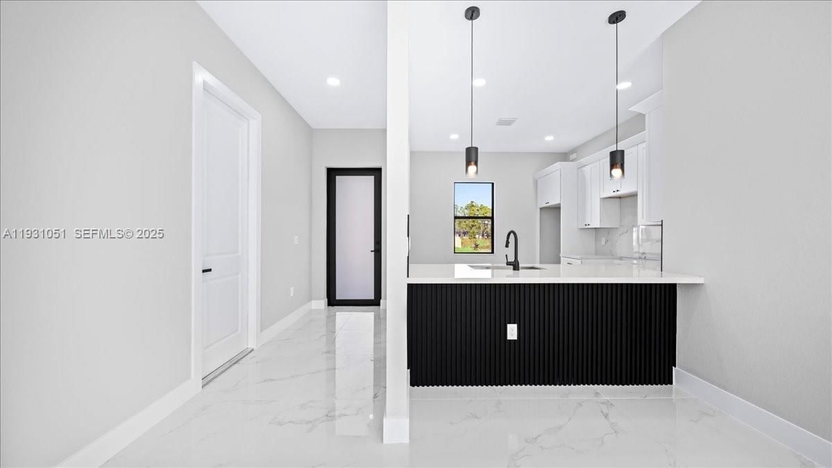 Real estate property located at 926 WINTERS ST E, Lee, Lehigh Acres, Lehigh Acres, FL