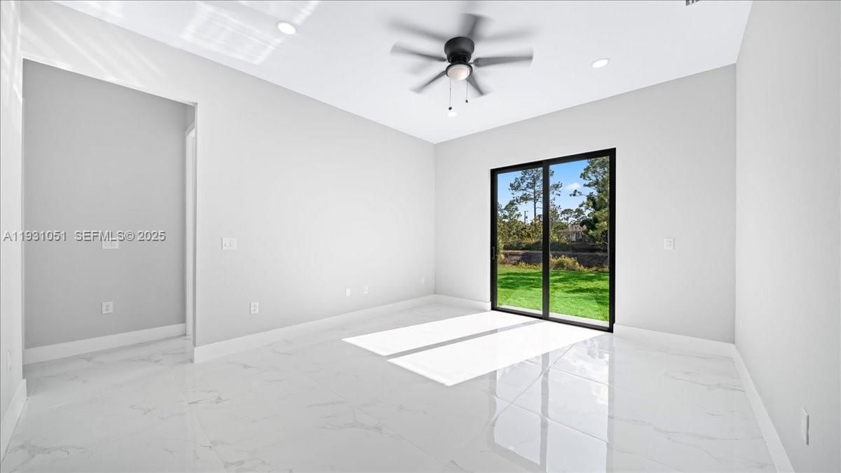 Real estate property located at 926 WINTERS ST E, Lee, Lehigh Acres, Lehigh Acres, FL