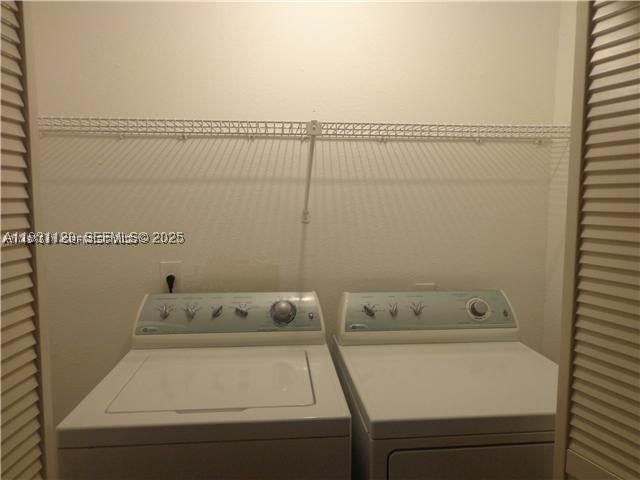 Real estate property located at 3300 Pinewalk Dr N #1928, Broward, Coral Key Condo, Margate, FL