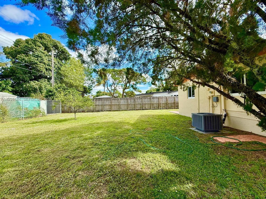 Real estate property located at 7241 Arthur St, Broward, Boulevard Estates, Hollywood, FL