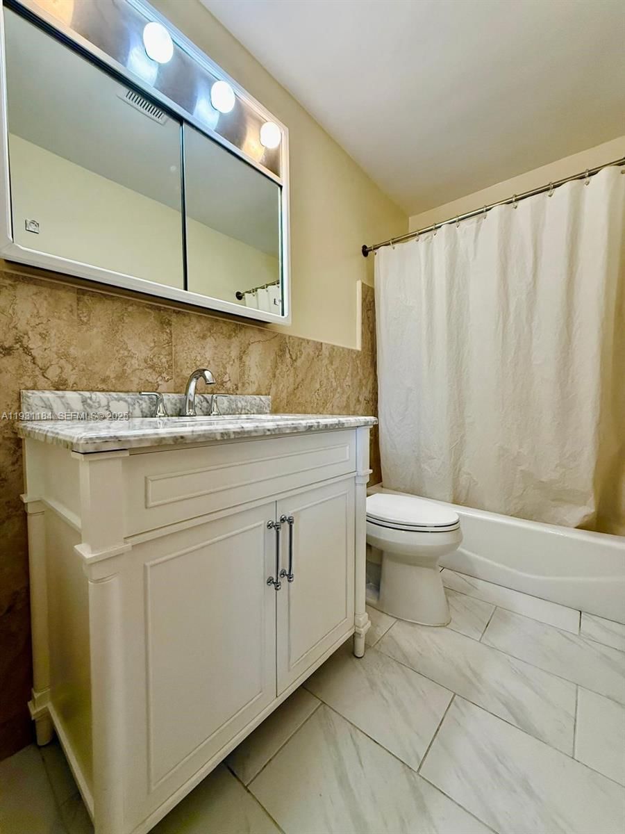Real estate property located at 7241 Arthur St, Broward, Boulevard Estates, Hollywood, FL