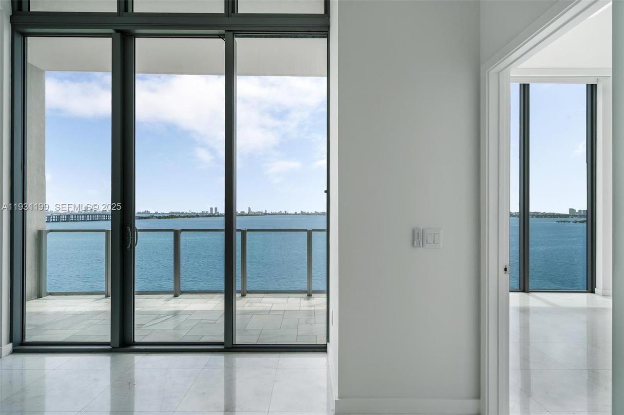 Real estate property located at 2900 7th Ave #604, Miami-dade, Biscayne Beach Condo Podiu, Miami, FL