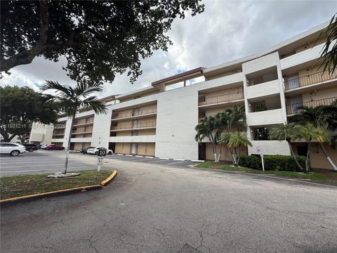 Real estate property located at 8860 Fontainebleau Blvd #305, Miami-dade, San Marco Condo, Miami, FL