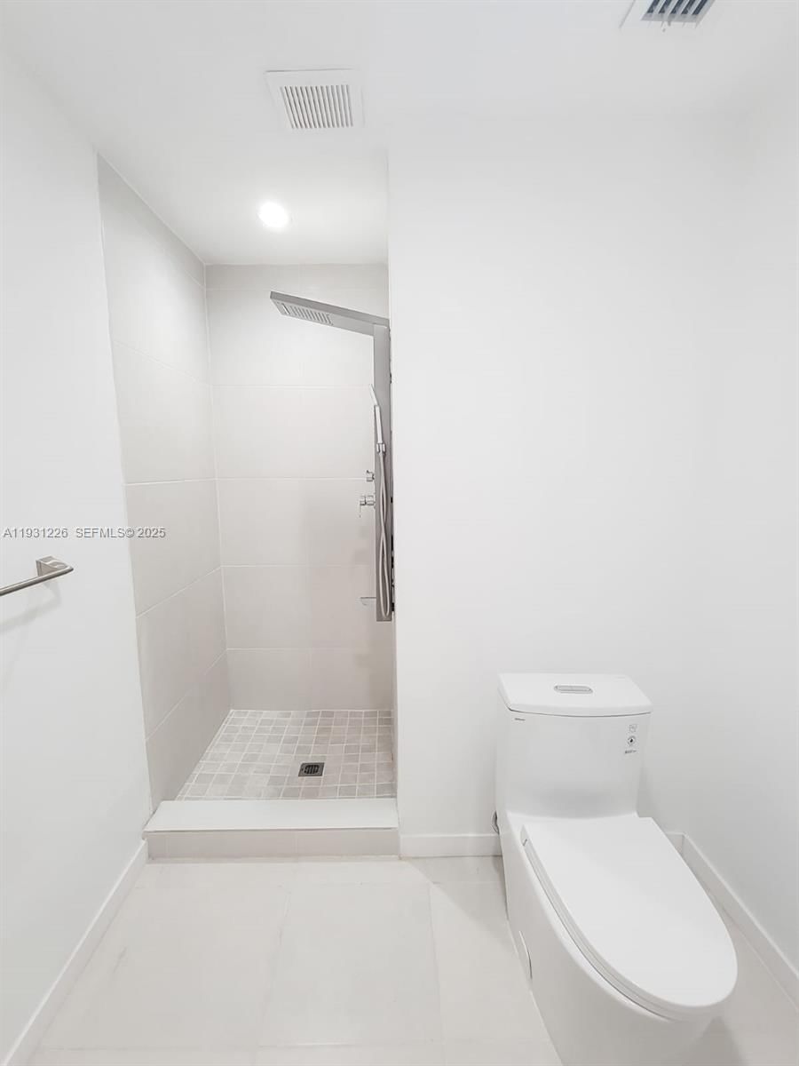 Real estate property located at 3685 1st Ave, Miami-dade, East Shenandoah, Miami, FL