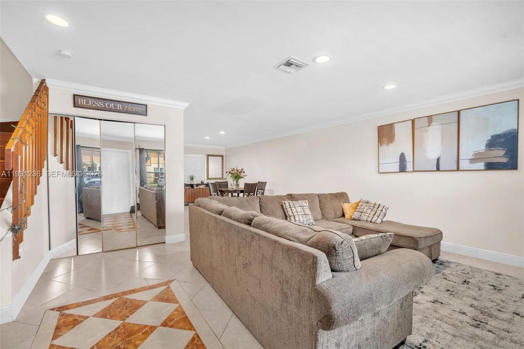 Real estate property located at 3370 Beau Rivage Dr #3N, Broward, Village At Blue Lake Cond, Pompano Beach, FL