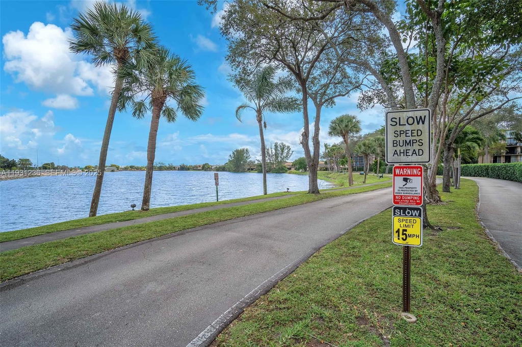 Real estate property located at 3370 Beau Rivage Dr #3N, Broward, Village At Blue Lake Cond, Pompano Beach, FL