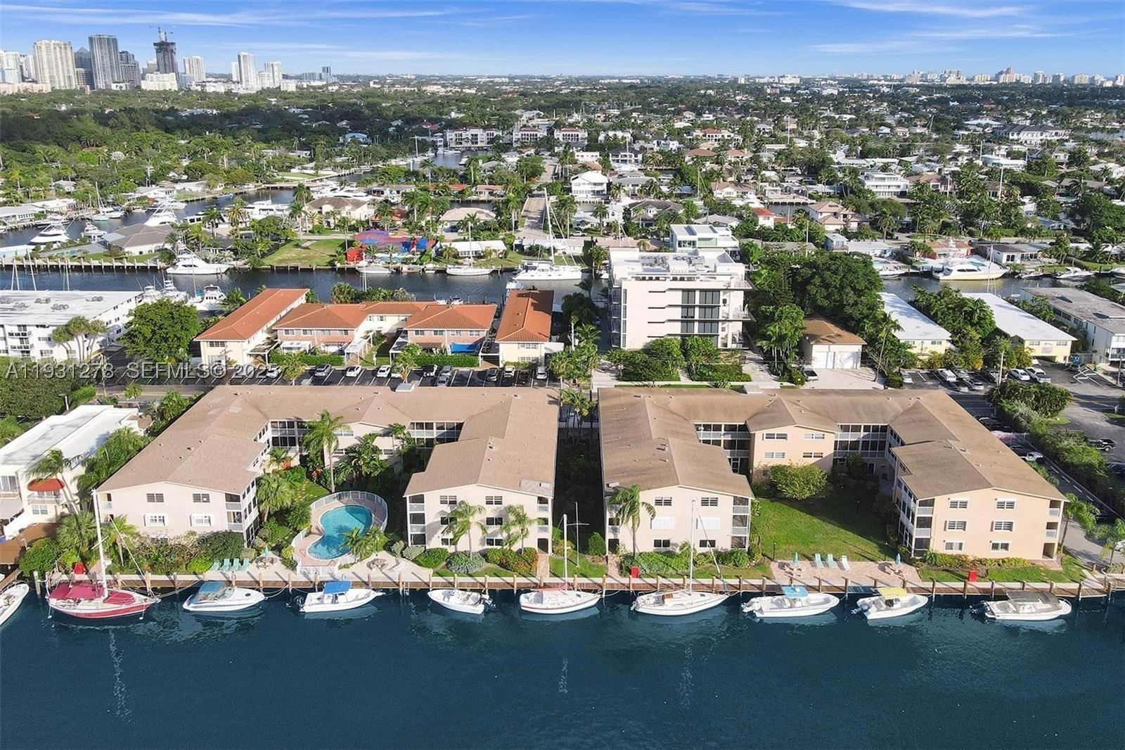 Real estate property located at 1510 15th St #210, Broward, Marina Del Mar Condo, Fort Lauderdale, FL