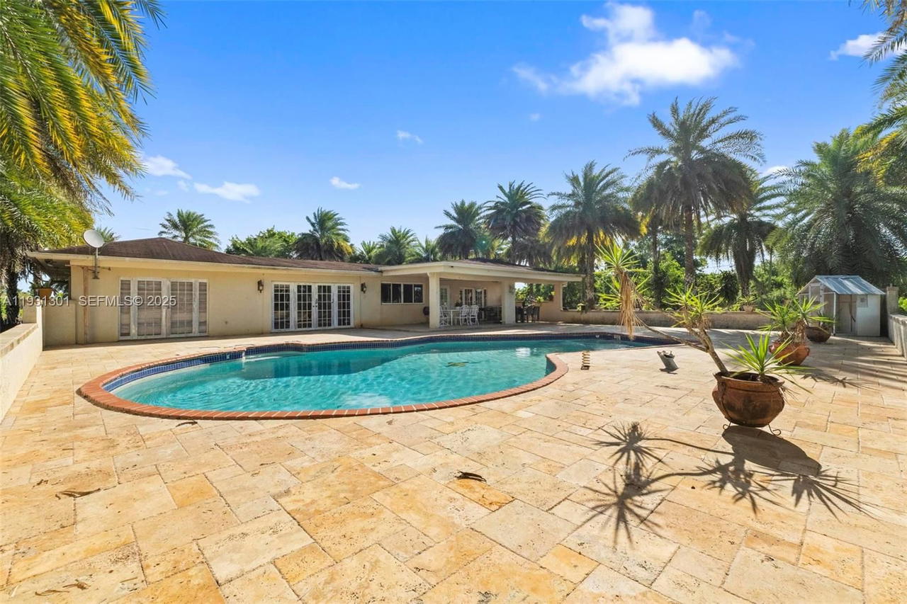 Real estate property located at , Miami-dade, None, Miami, FL