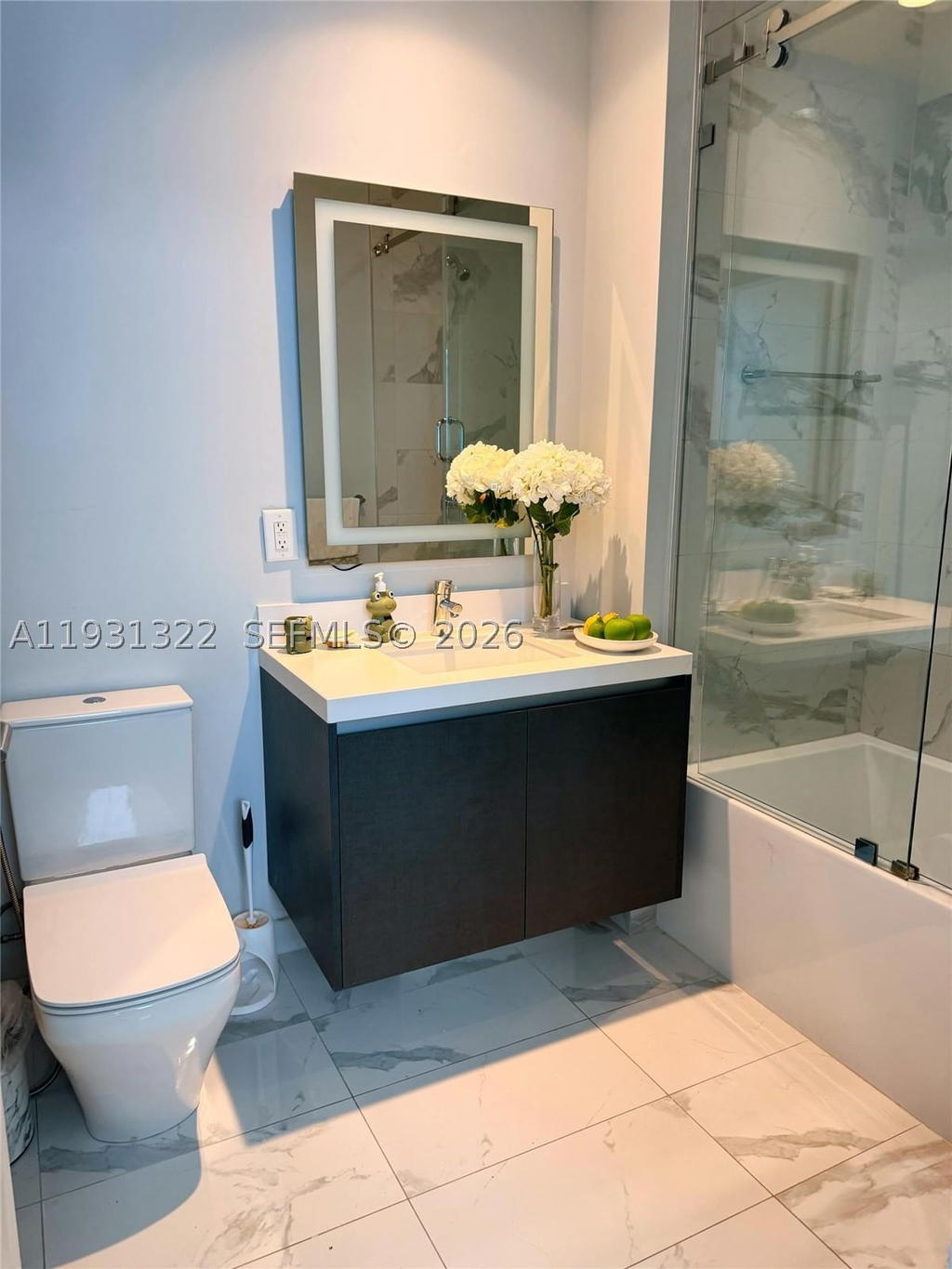 Real estate property located at 851 1st Ave #2212, Miami-dade, Paramount Miami Worldcent, Miami, FL