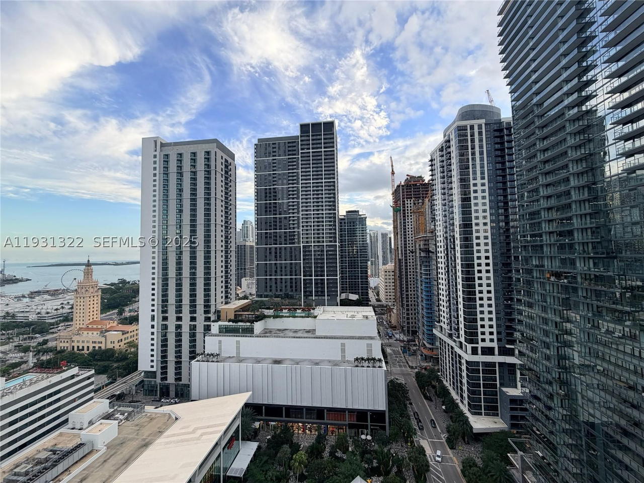 Real estate property located at 851 1st Ave #2212, Miami-dade, Paramount Miami Worldcent, Miami, FL
