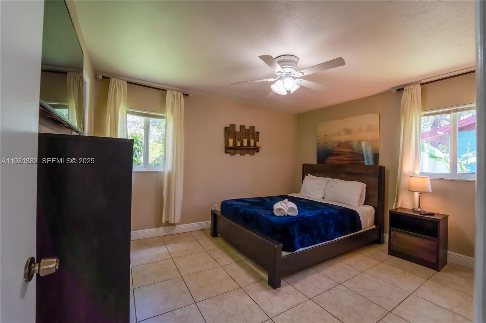 Real estate property located at 10926 29TH ST, Hillsborough, College Village, Tampa, FL