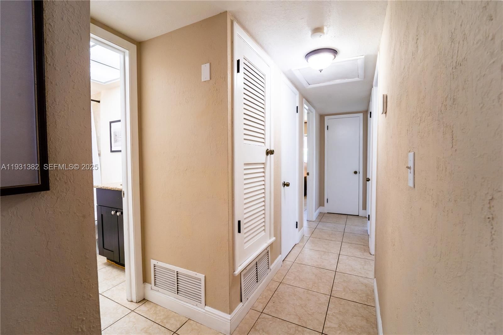 Real estate property located at 10926 29TH ST, Hillsborough, College Village, Tampa, FL