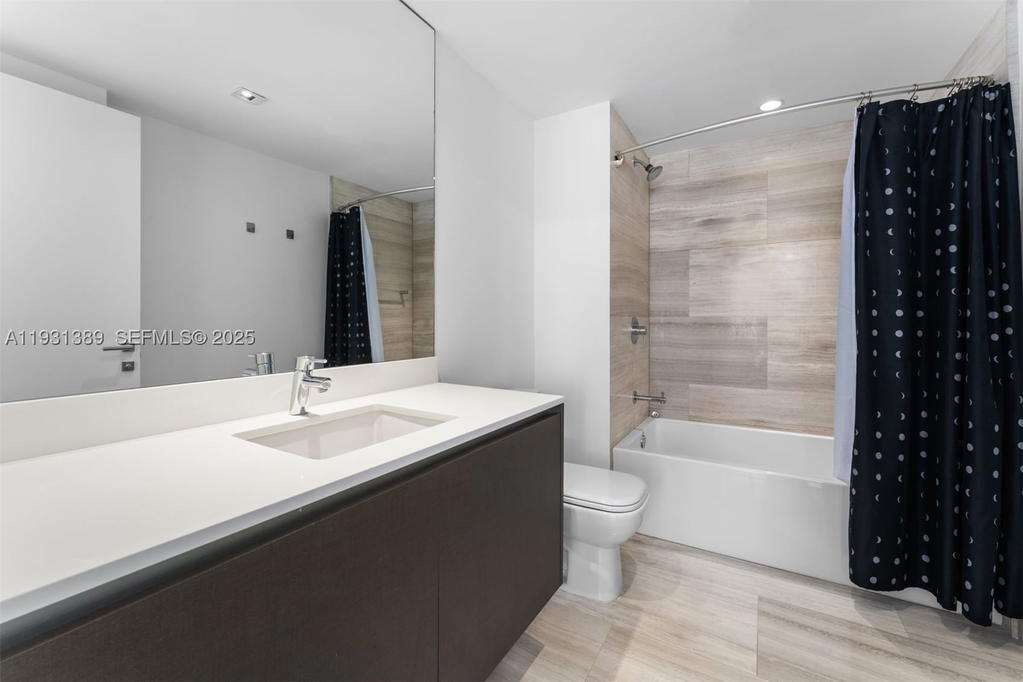 Real estate property located at 1451 Brickell Ave #1803, Miami-dade, Echo Brickell Condo, Miami, FL