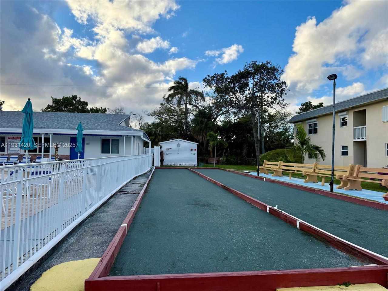 Real estate property located at 1301 12th Ct #4B, Broward, Crystal Court Manor No 5, Hollywood, FL