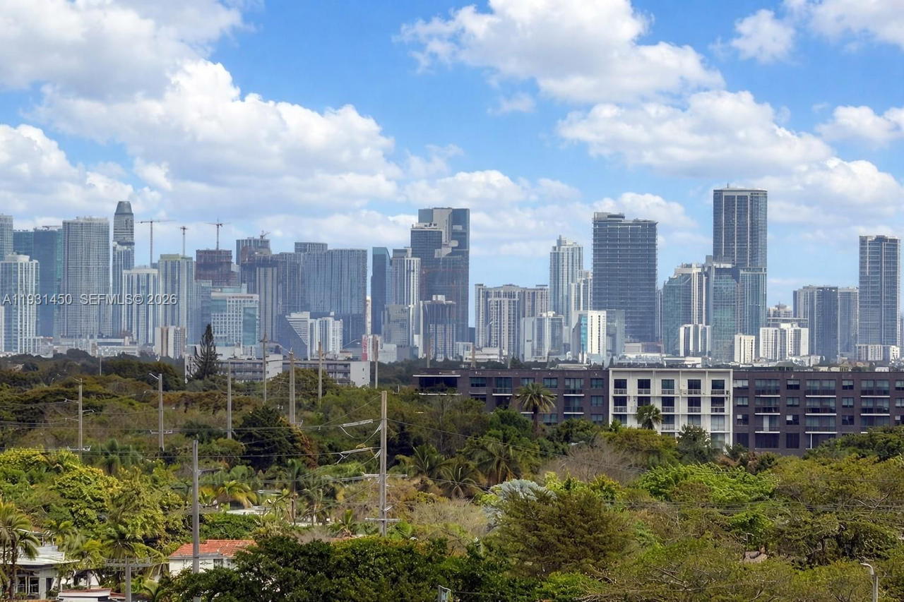 Real estate property located at 1627 37th Ave #406, Miami-dade, Gables View Condo, Miami, FL