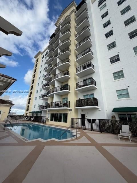 Real estate property located at 1627 37th Ave #406, Miami-dade, Gables View Condo, Miami, FL