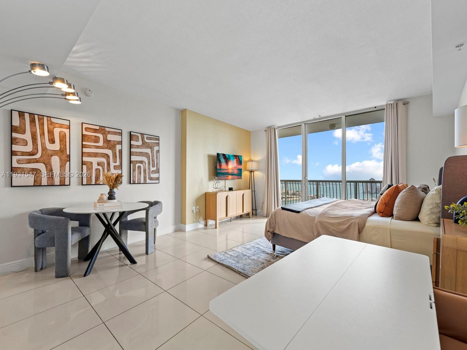 Real estate property located at 1750 Bayshore Dr #5208, Miami-dade, Opera Tower Condo, Miami, FL
