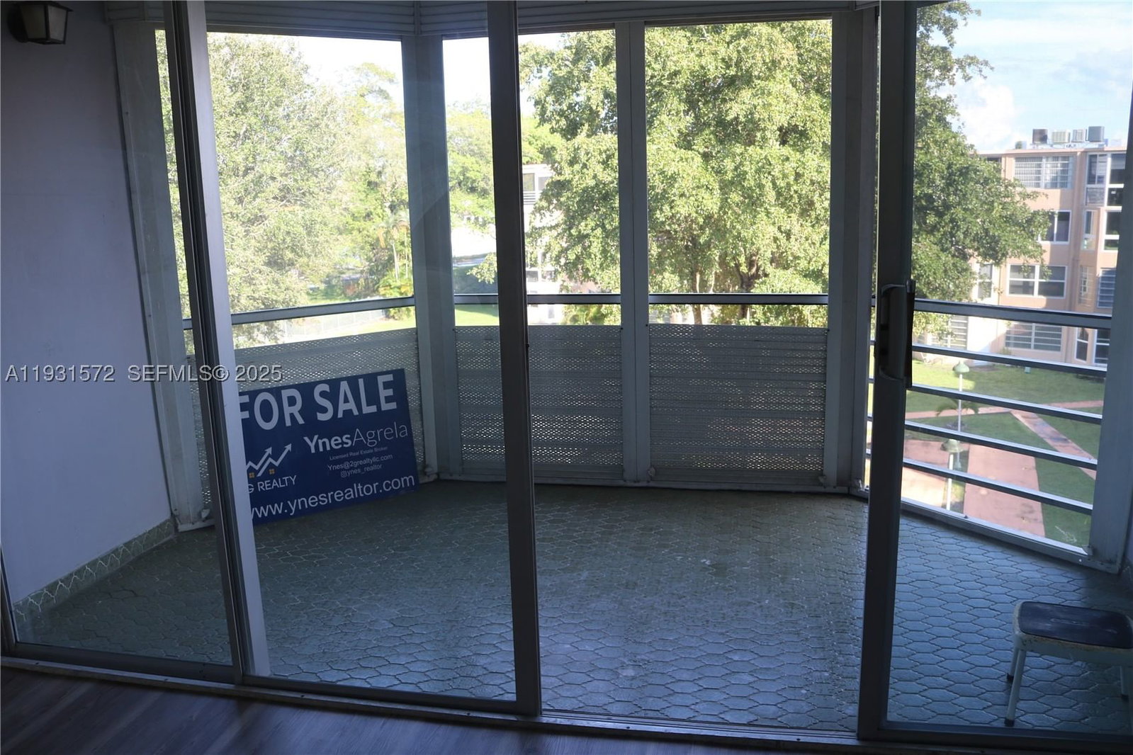 Real estate property located at 1301 191st St F407, Miami-dade, Rolling Green Condo F, Miami, FL