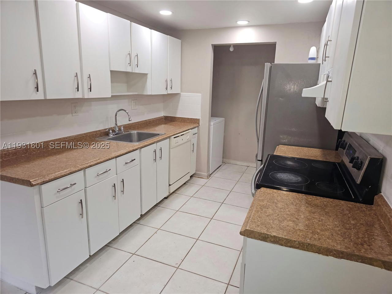 Real estate property located at 8415 107th Ave #116W, Miami-dade, Kendall Acres West Condo, Miami, FL