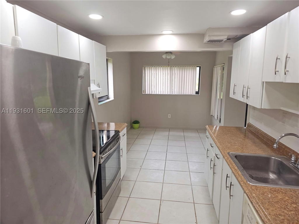 Real estate property located at 8415 107th Ave #116W, Miami-dade, Kendall Acres West Condo, Miami, FL