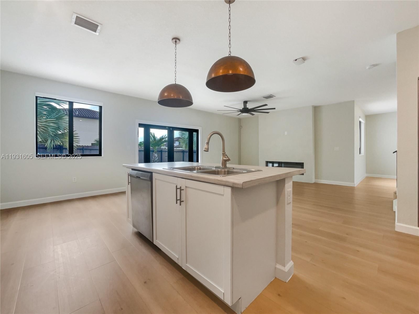 Real estate property located at 12856 227th St, Miami-dade, Herran-barkett Subdivisio, Miami, FL