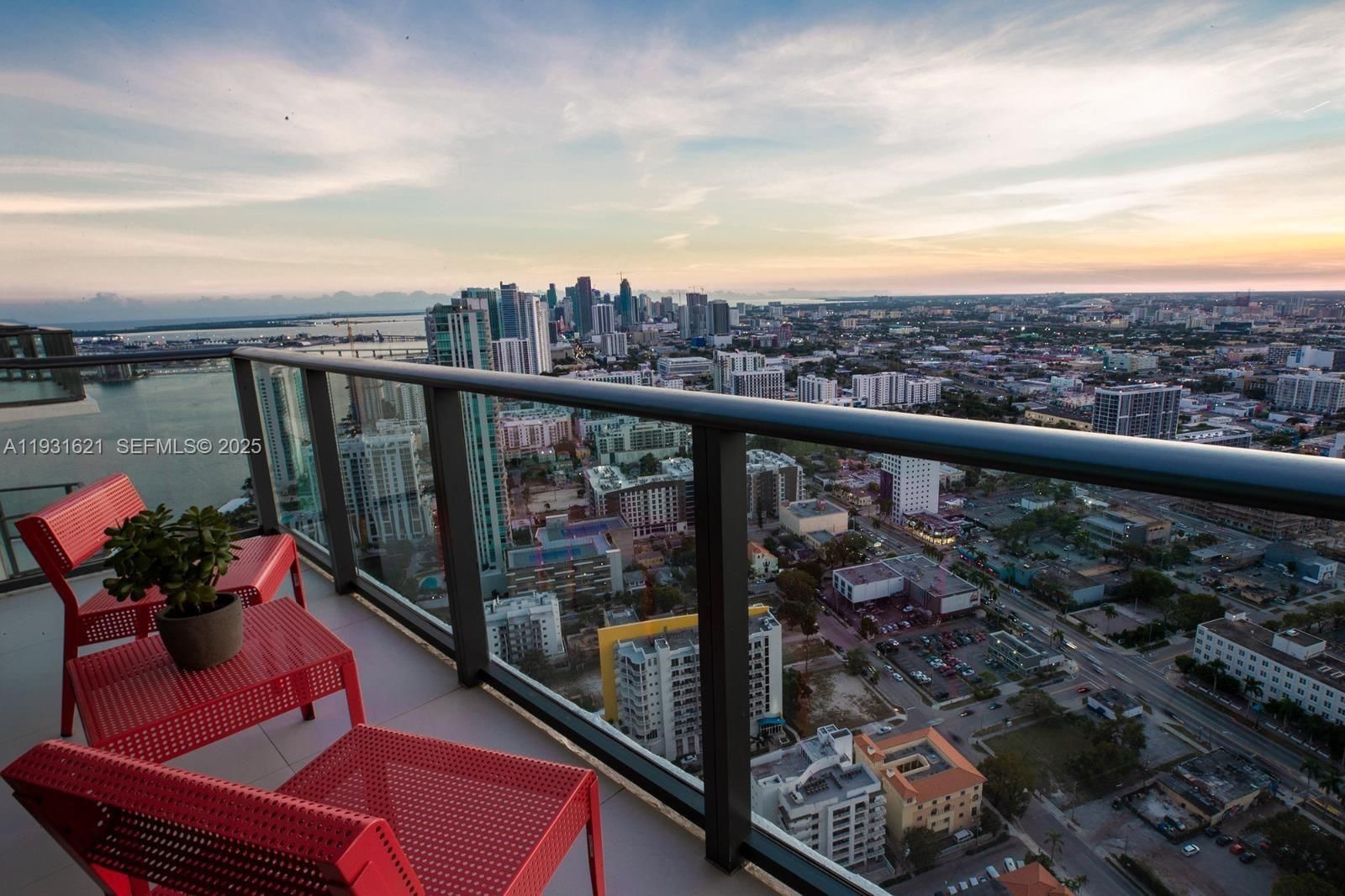 Real estate property located at 501 31st St PH4405, Miami-dade, Paraiso Bayviews Condo, Miami, FL