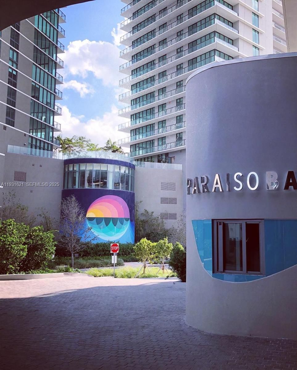 Real estate property located at 501 31st St PH4405, Miami-dade, Paraiso Bayviews Condo, Miami, FL