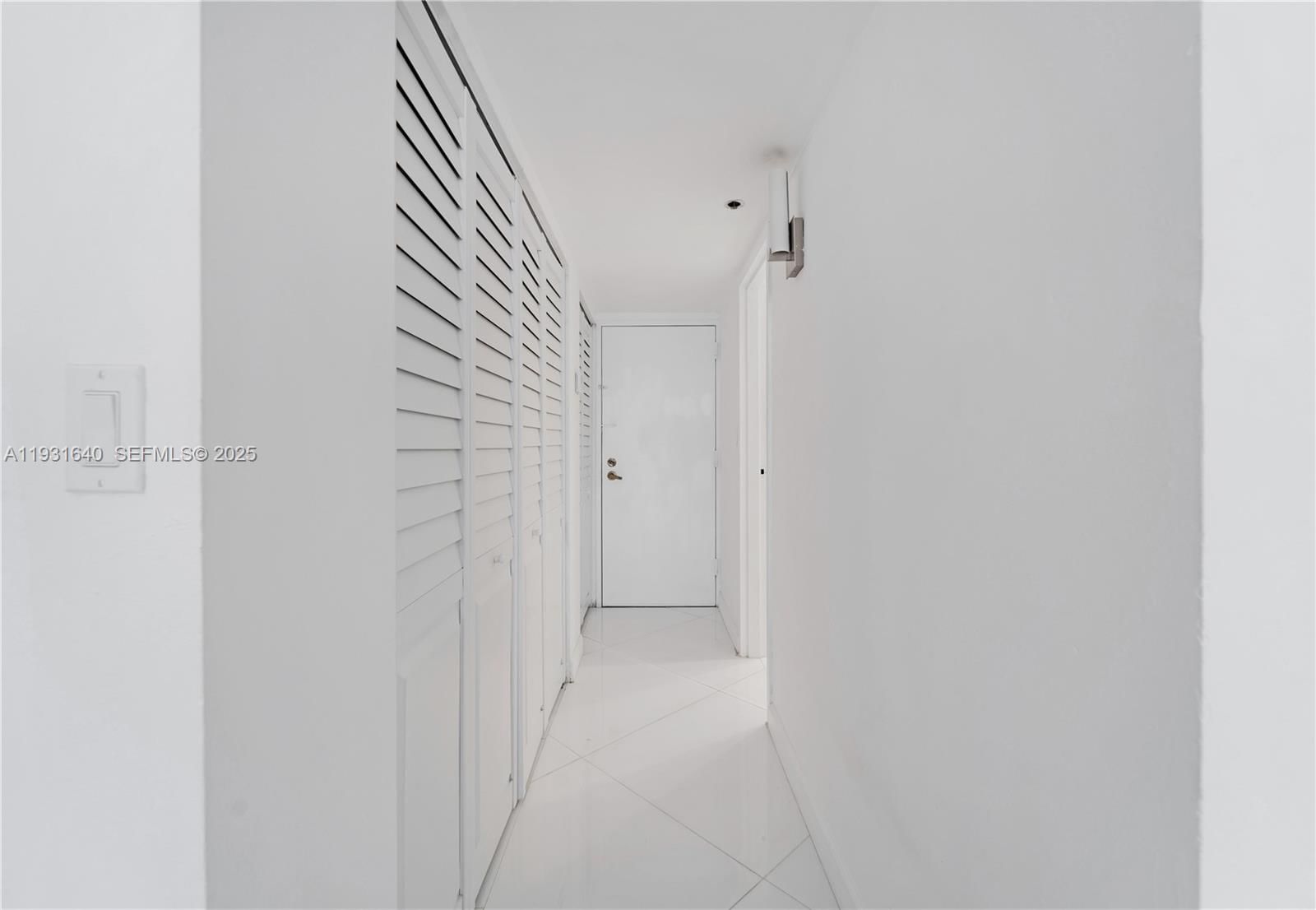 Real estate property located at 7601 Treasure Dr #819, Miami-dade, The Grandview Palace Cond, North Bay Village, FL