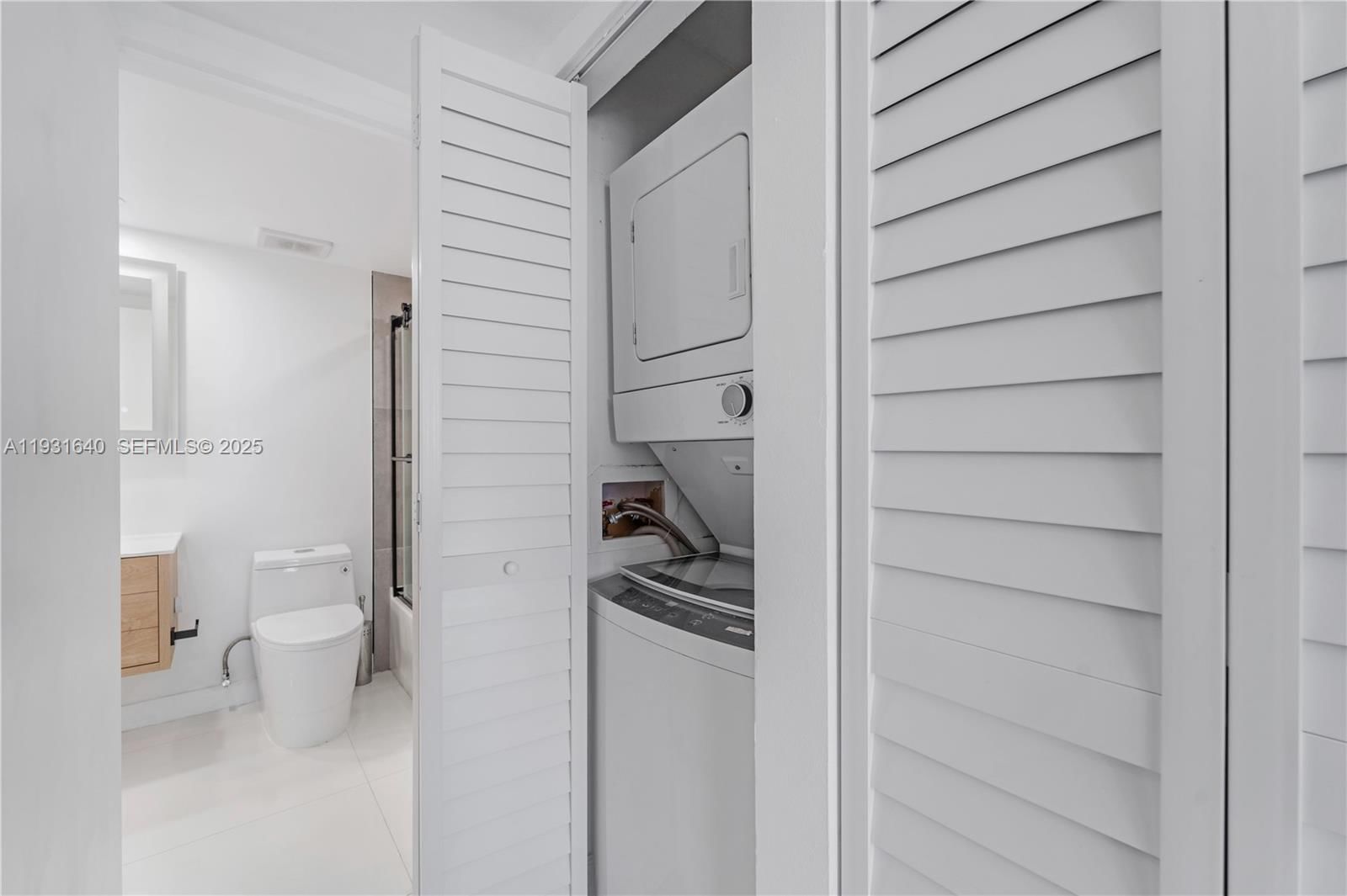 Real estate property located at 7601 Treasure Dr #819, Miami-dade, The Grandview Palace Cond, North Bay Village, FL
