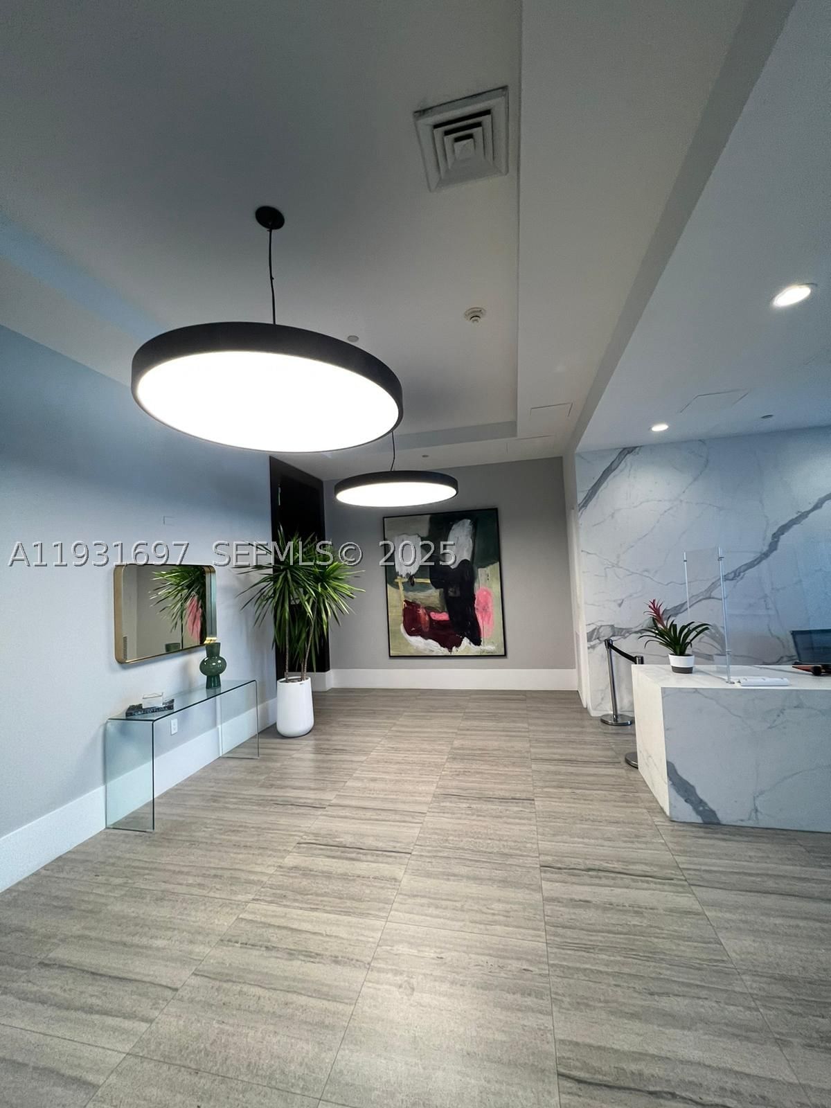Real estate property located at 140 Dixie Hwy #507, Broward, Hollywood Station Res Con, Hollywood, FL