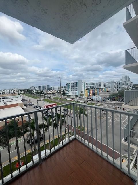 Real estate property located at 140 Dixie Hwy #507, Broward, Hollywood Station Res Con, Hollywood, FL