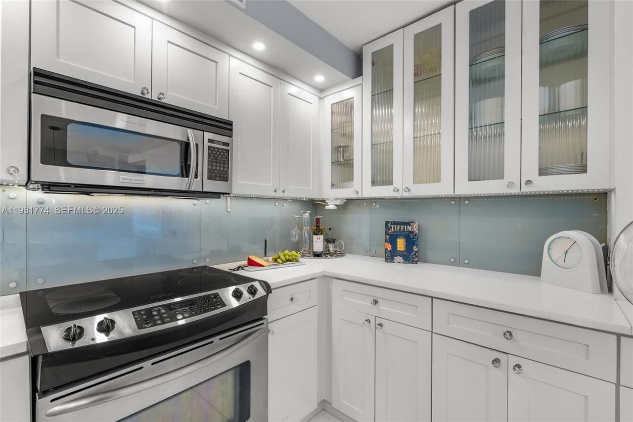 Real estate property located at 6900 Bay Dr #5K, Miami-dade, Stanton House Condo, Miami Beach, FL
