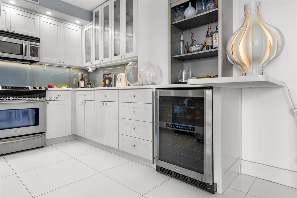 Real estate property located at 6900 Bay Dr #5K, Miami-dade, Stanton House Condo, Miami Beach, FL