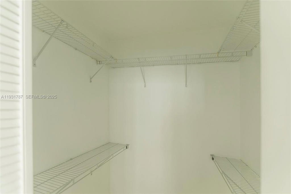 Real estate property located at 335 Biscayne Blvd #2710, Miami-dade, One Miami East Condo, Miami, FL